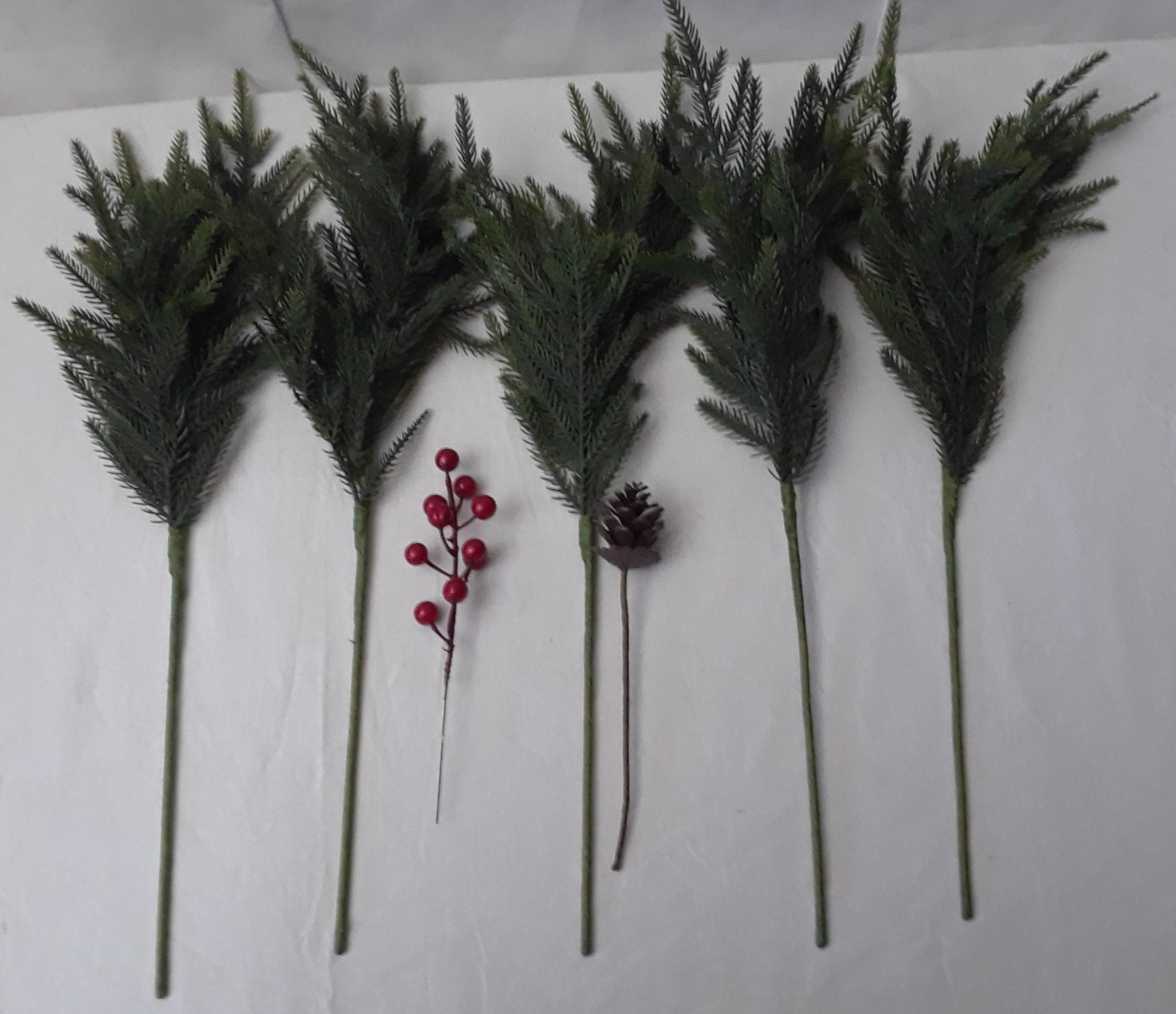 5 Indoor/Outdoor Artificial Spruce Pine 21 in Sprigs – Pine Cone – Berry Twig