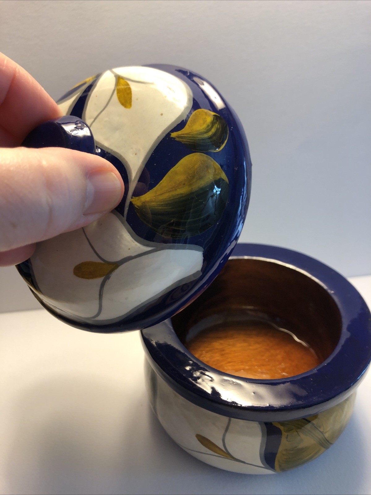 Wooden Container Trinket Holder w Lid Calla Lily Flower Painted Shellac Glossy