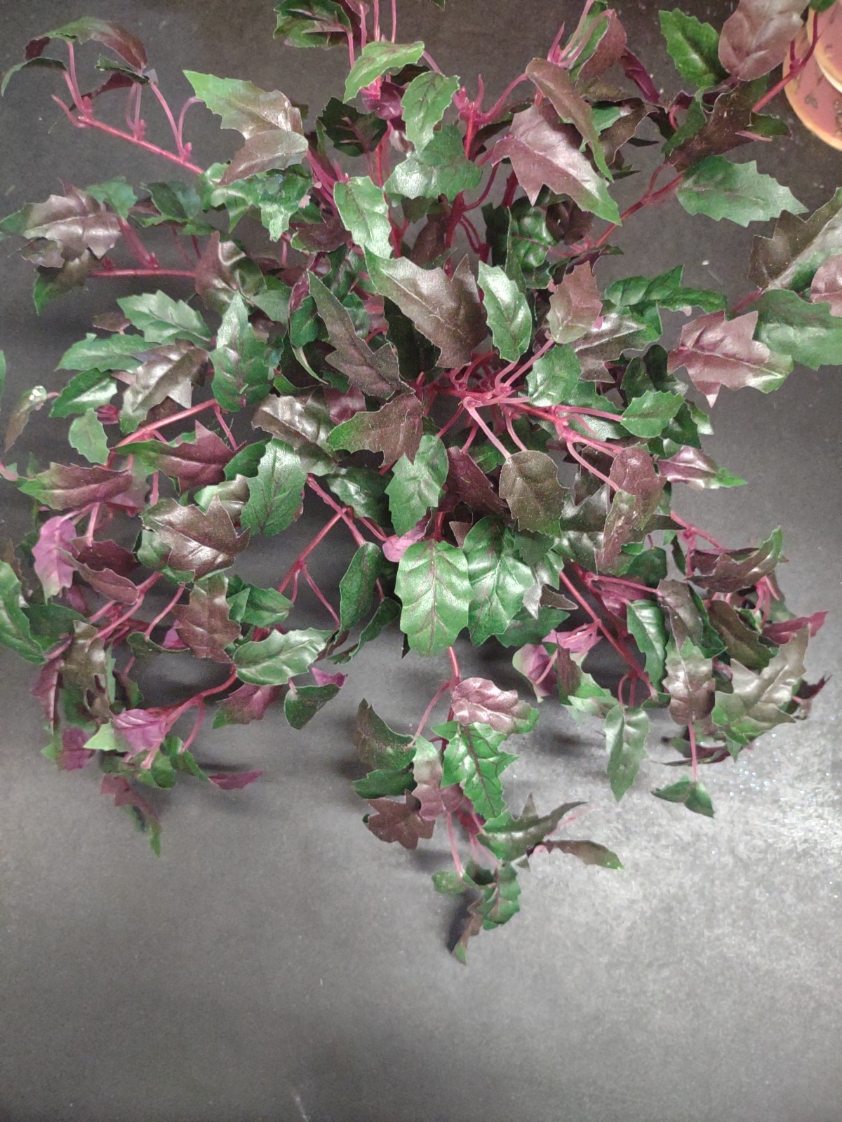 15″ Silk Miniature Ivy Bush with 18 Stems, Green & Purple Leaves, Hanging Vines