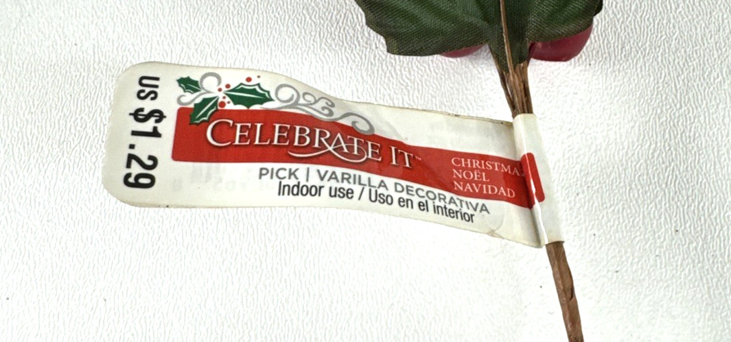 16 Red Berry Picks Stems Floral Christmas Crafts Artificial Decorations 7″