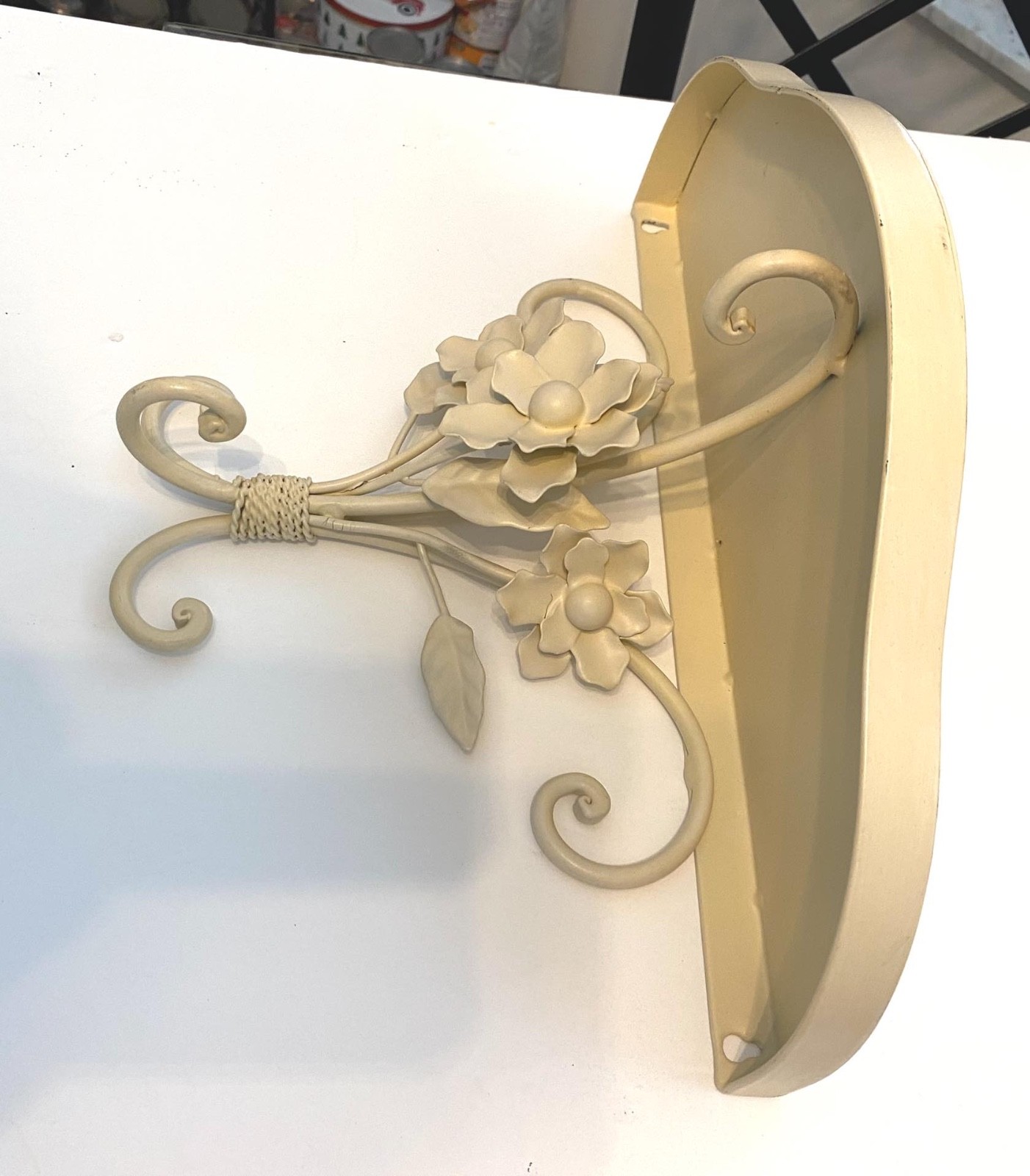 Vintage Ivory Cream off White Metal Floral Flowers Leaves Wall Shelf Beautiful!