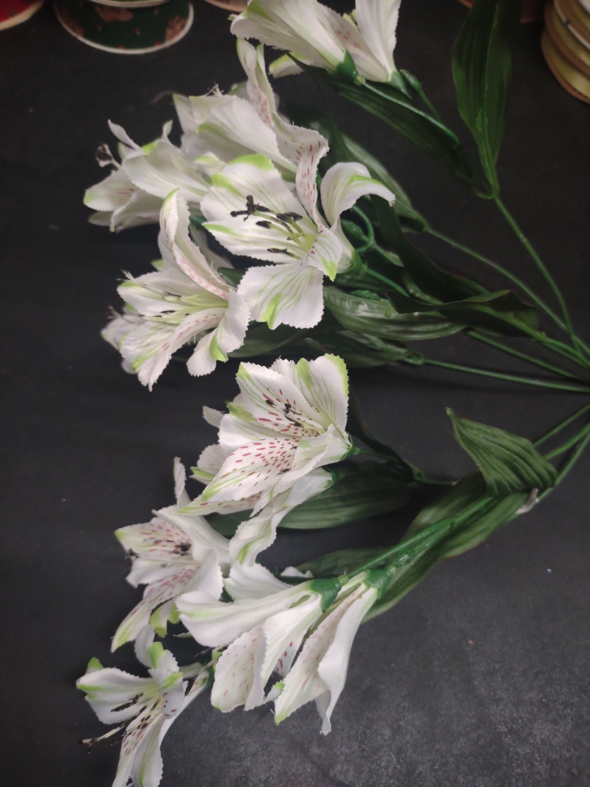 16″ Silk Alstroemeria Bush, 9 Stems, 18 Blooms, Satin Finish Flowers, White