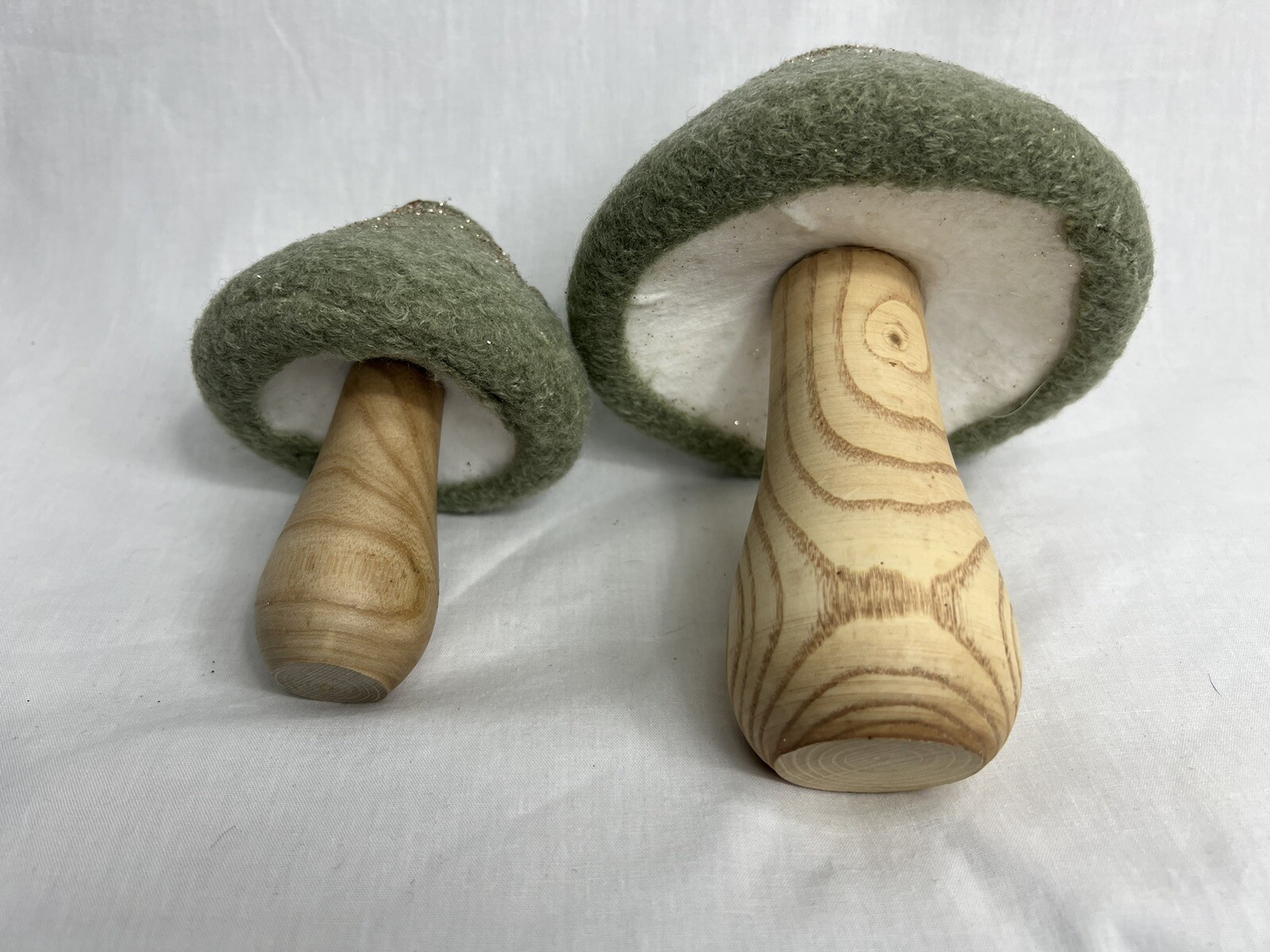 Mushrooms Sparkly Wood Stem