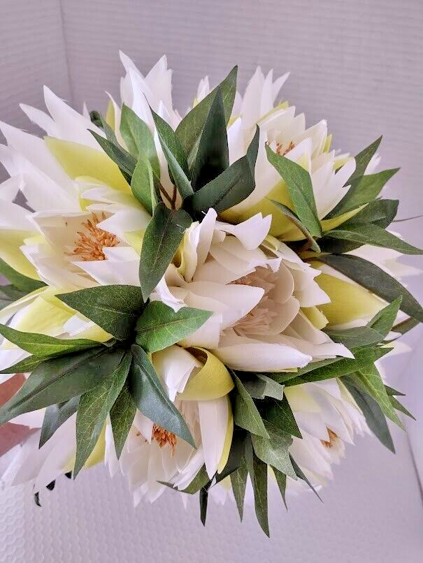 Artificial lotus flower bouquet