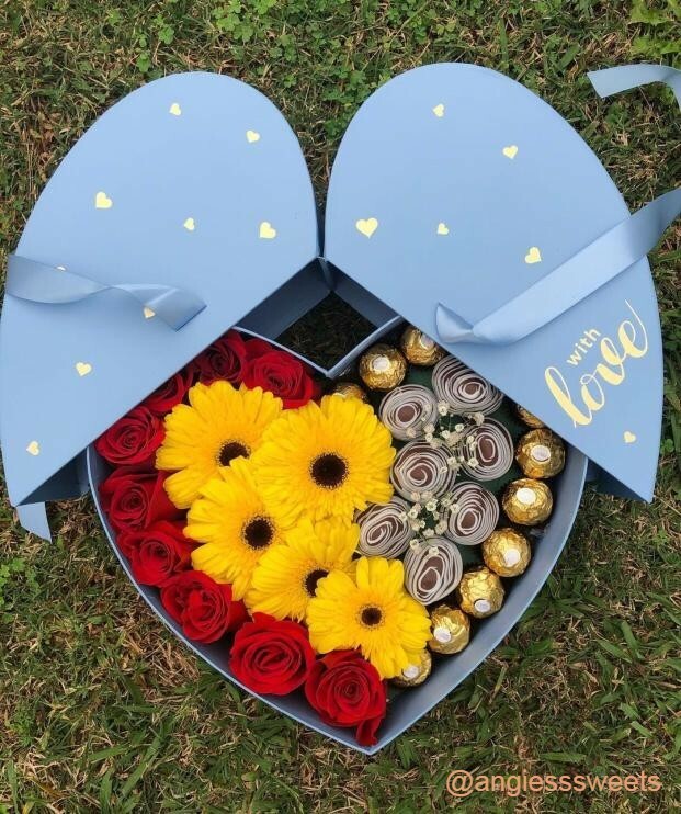 Premium Quality Heart Shape Flower Box, Floral Gift Box, for Luxury Arrangements
