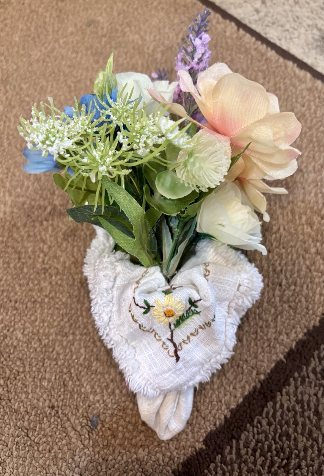 Huge Lot Handmade Floral Decor Home Party Shower bouquets Corsages Wildflowers