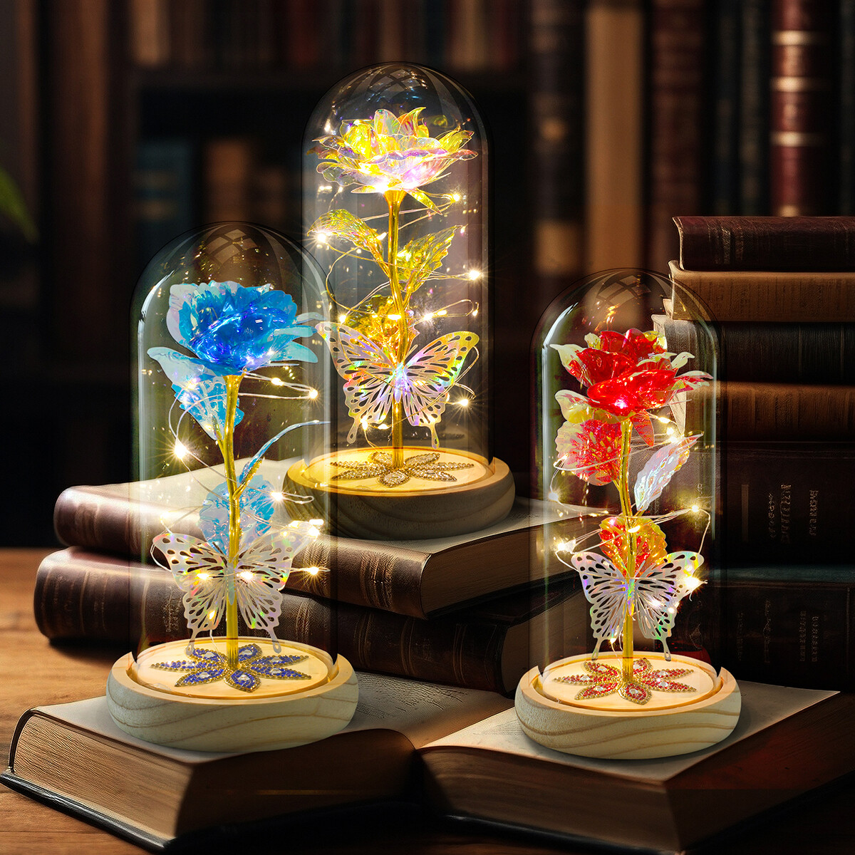 La Rose éternelle illumine le cadeau à la femme décédée dans un dôme de verre