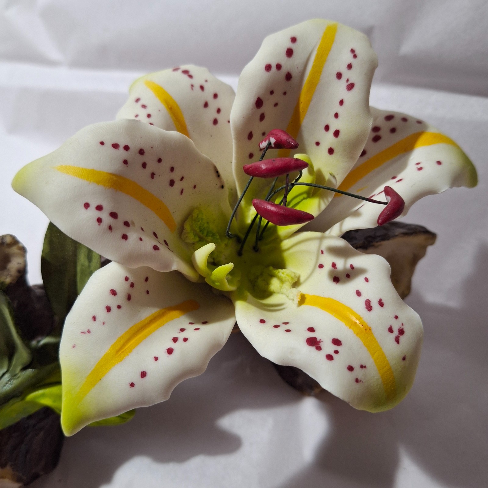 VTG Rare Tiger Lily Branch Cream Yellow Green Italy Porcelain Has Damage