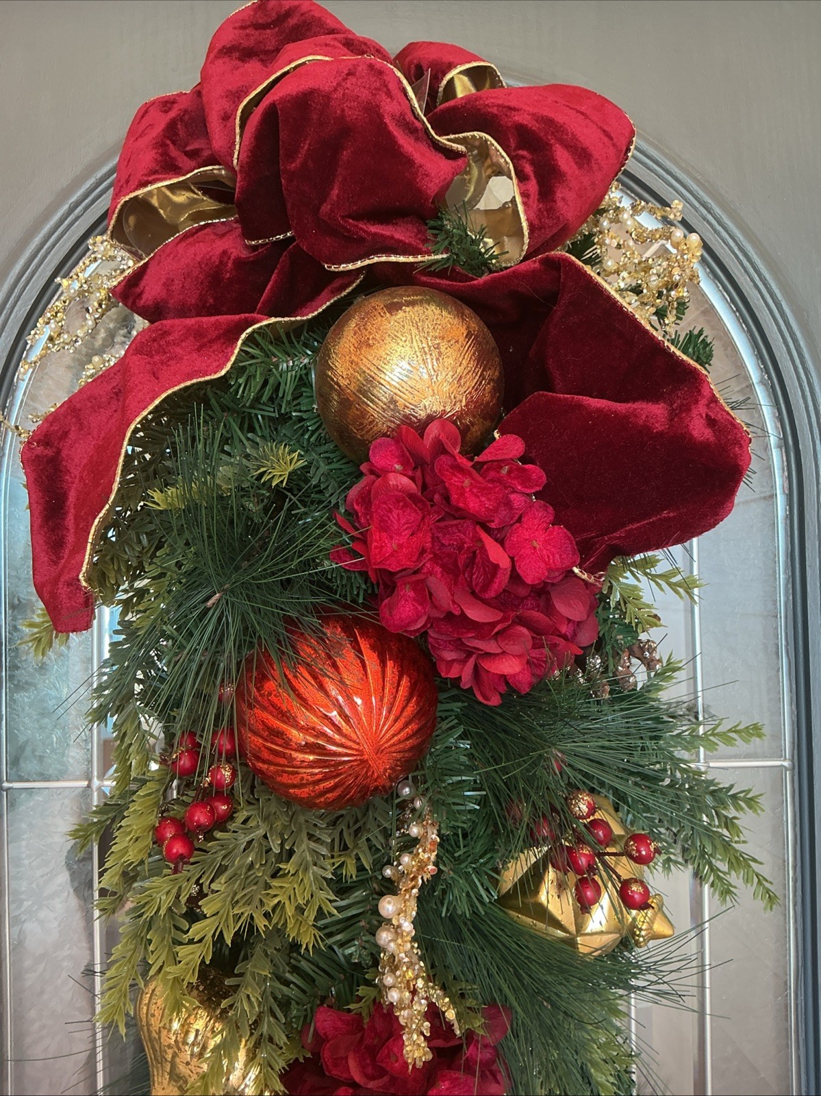 PreLit Christmas Teardrop Swag Frontgate Battery Hydrangeas Berries Red Bow