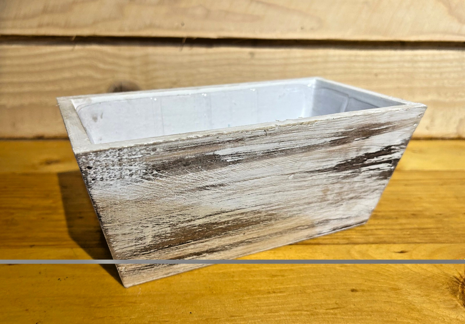 White Washed Wood Planter Window Box W/Plastic Liner 8″ x 4″ x 4″ no Plants