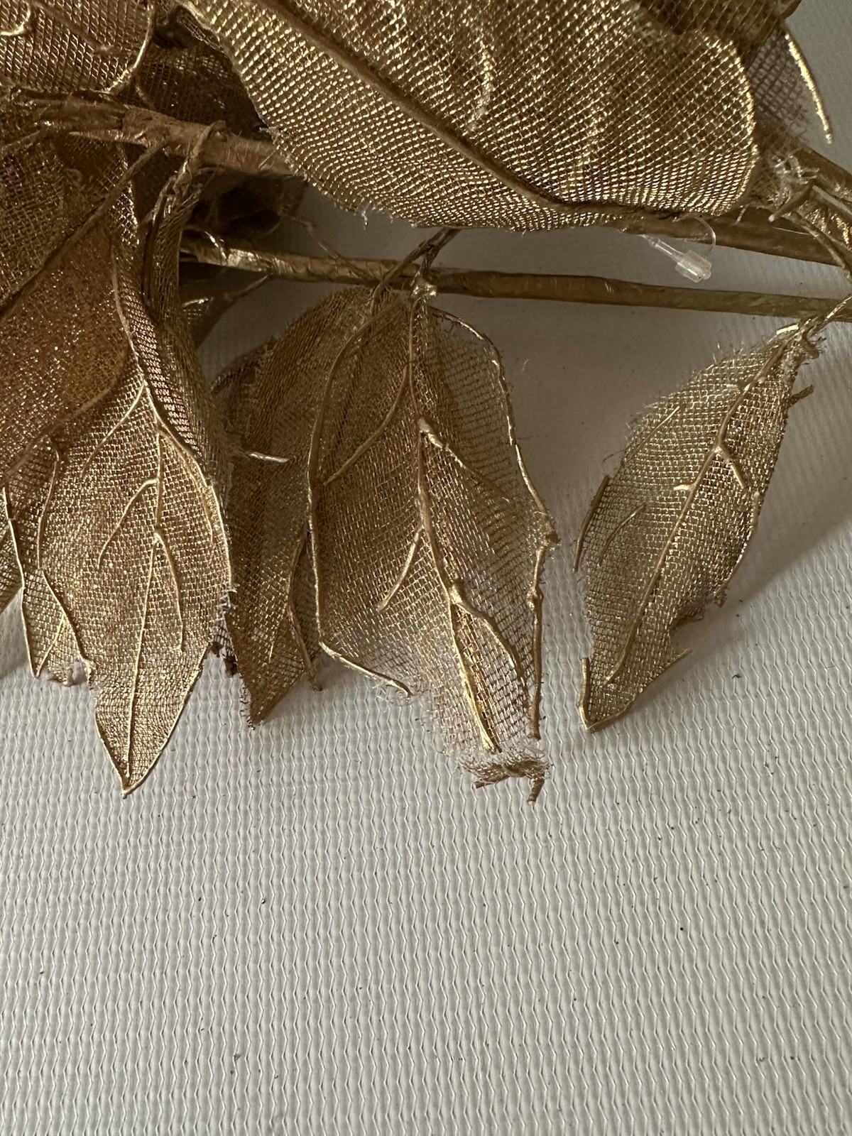 Lot Of 16 Gold Glittery Wire Mesh 12” Stem Poinsettias Decoration Vintage ￼