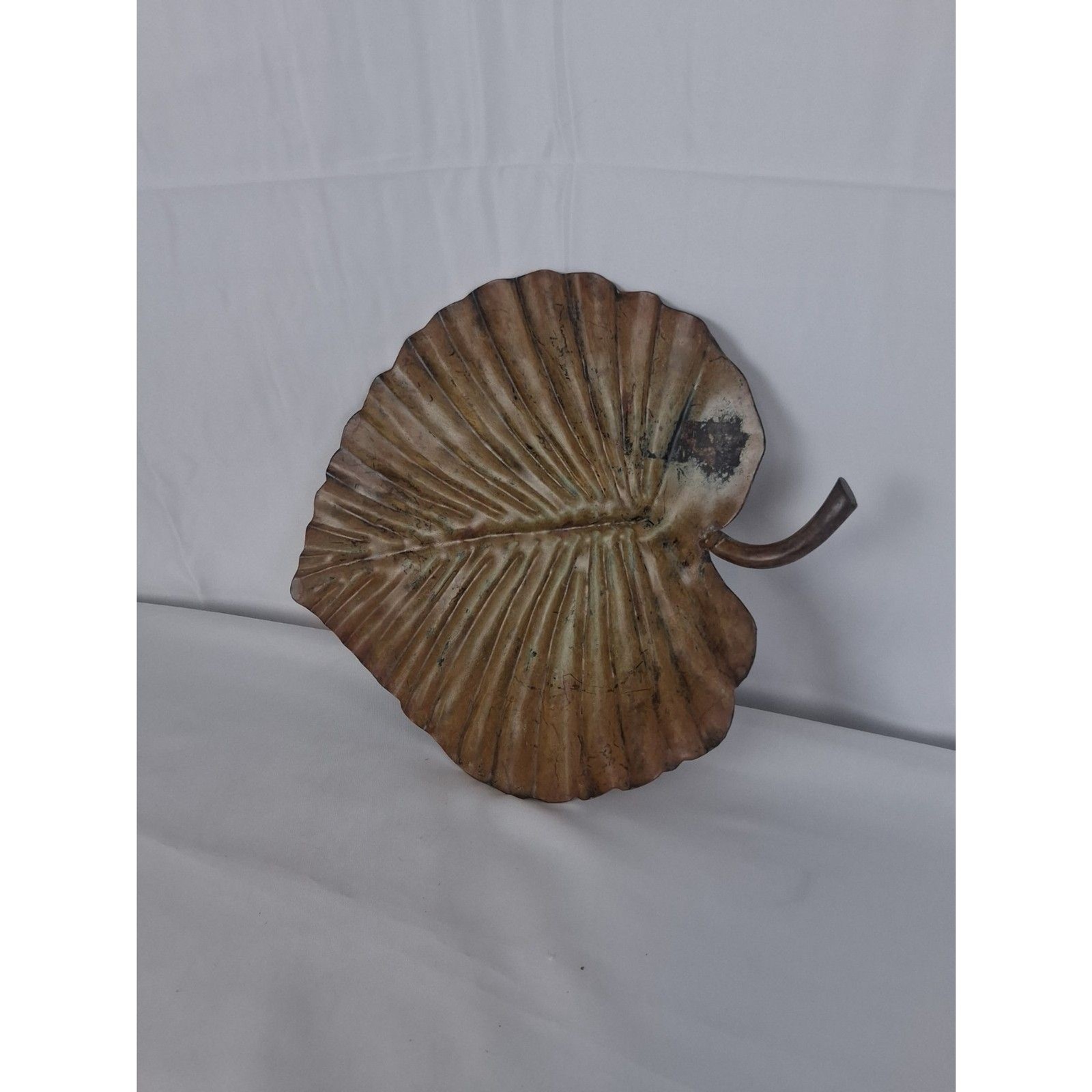 Vintage Metal Leaf Wall Decor Rustic Botanical Hanging Plaque Brown 11″ x 12″