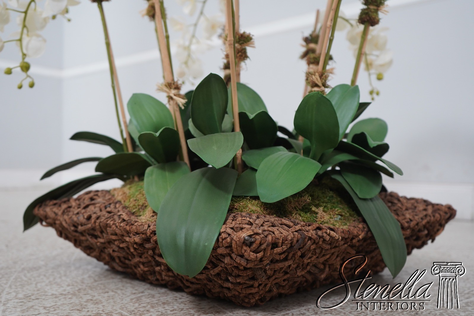 LF67429: Large Silk Flower Mother Orchid In Woven Basket