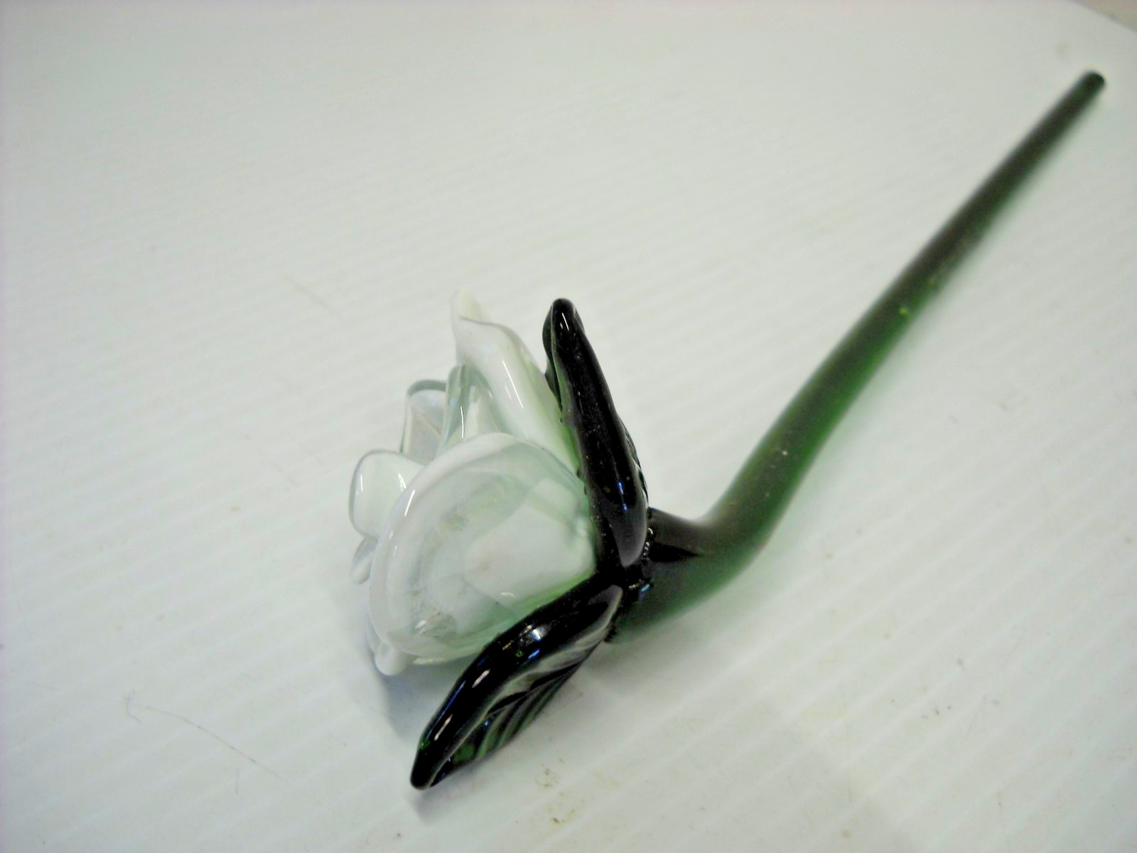 Vintage Hand Blown Glass Long Stem Rose Flower White 11-1/2″