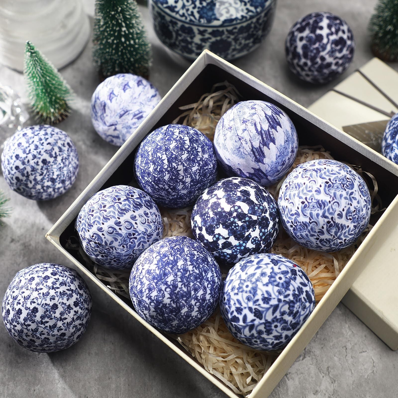 Libima 12 Pcs Porcelain Blue and White Decorative Balls 2.76″ Chinoiserie Bal…
