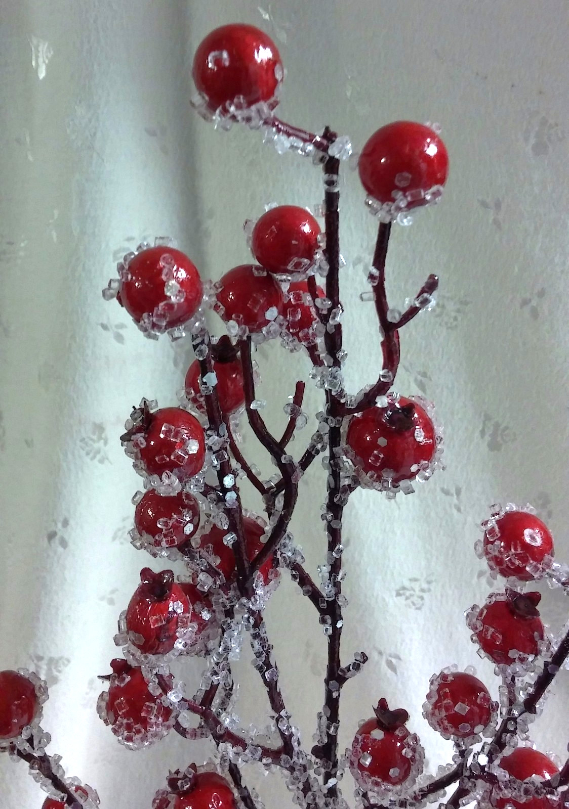 NWT Artificial Branch of Icy, Rustic, Red Berries, 23″ Tall