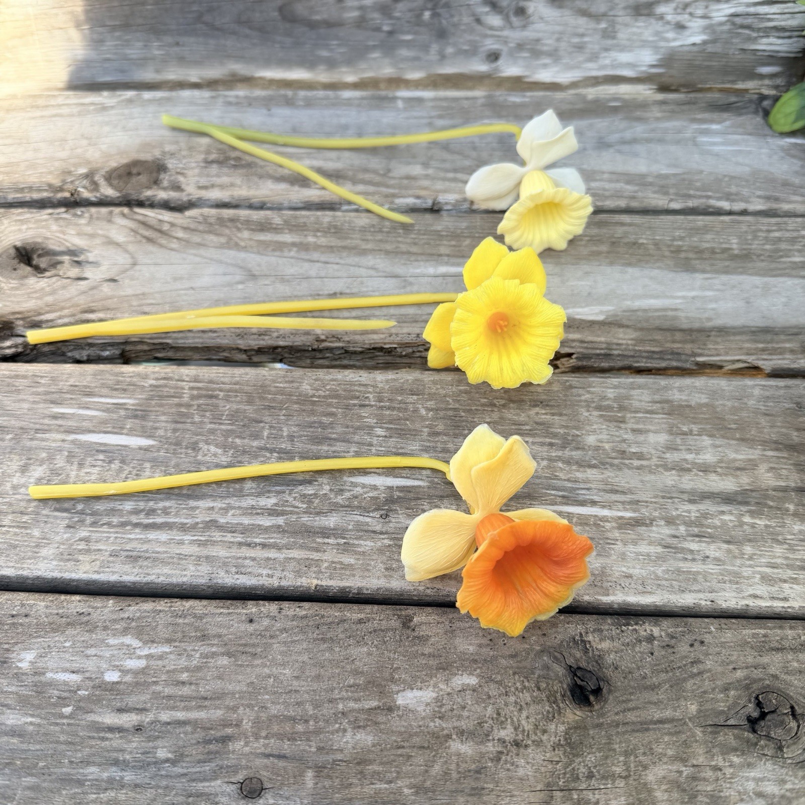 MCM Plastic Houseplant Stem Daffodil Lot African Violet Ferns Sweet Peas Faux