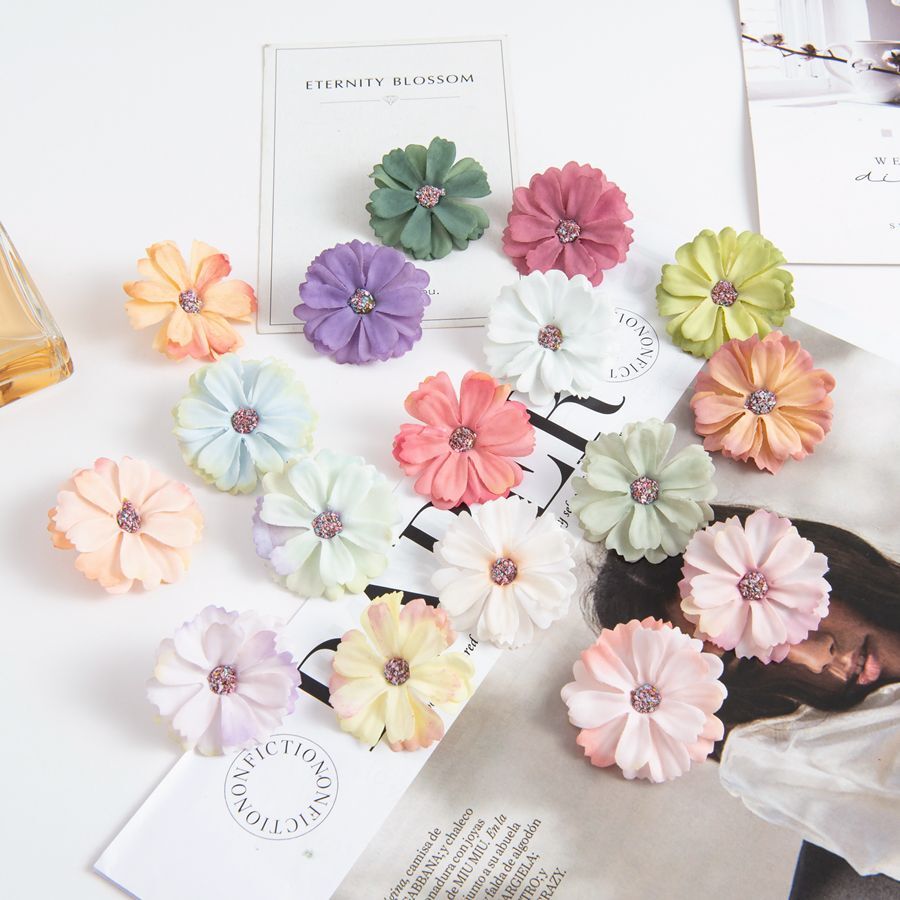 50PCS Artificial Flower Plastic Daisy Head Wedding Home Craft DIY Art Decoration