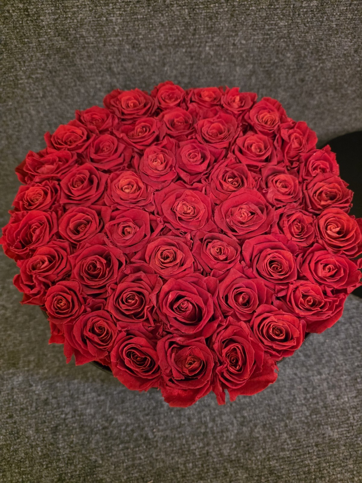 Venus et Fleur Red Roses Flower Box Arrangement Large Black Container 50 Roses