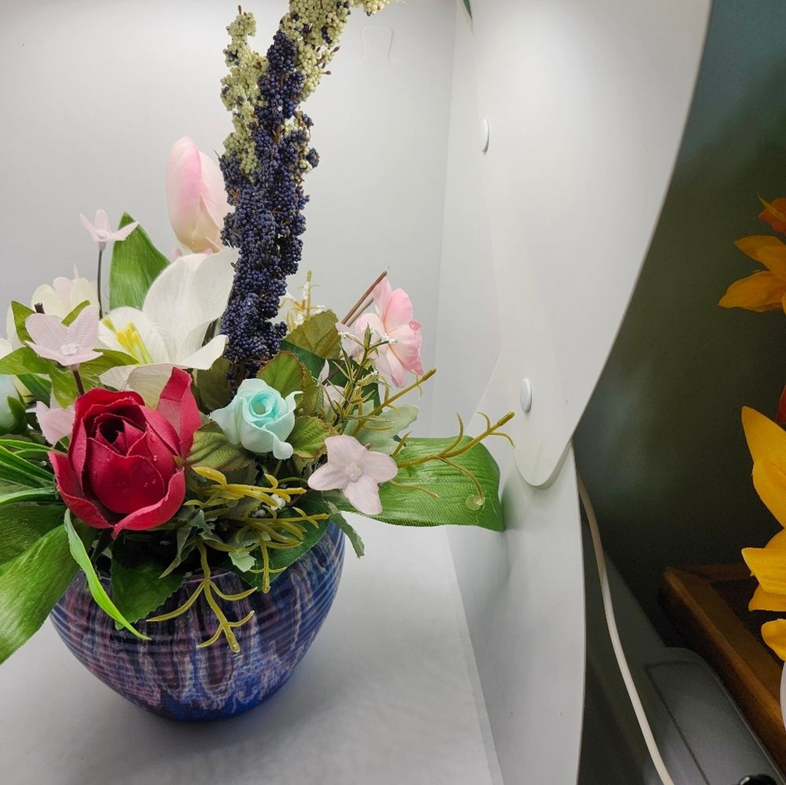 Hand Crafted Floral Table Centerpiece Spring Lily Flower Glass Vase