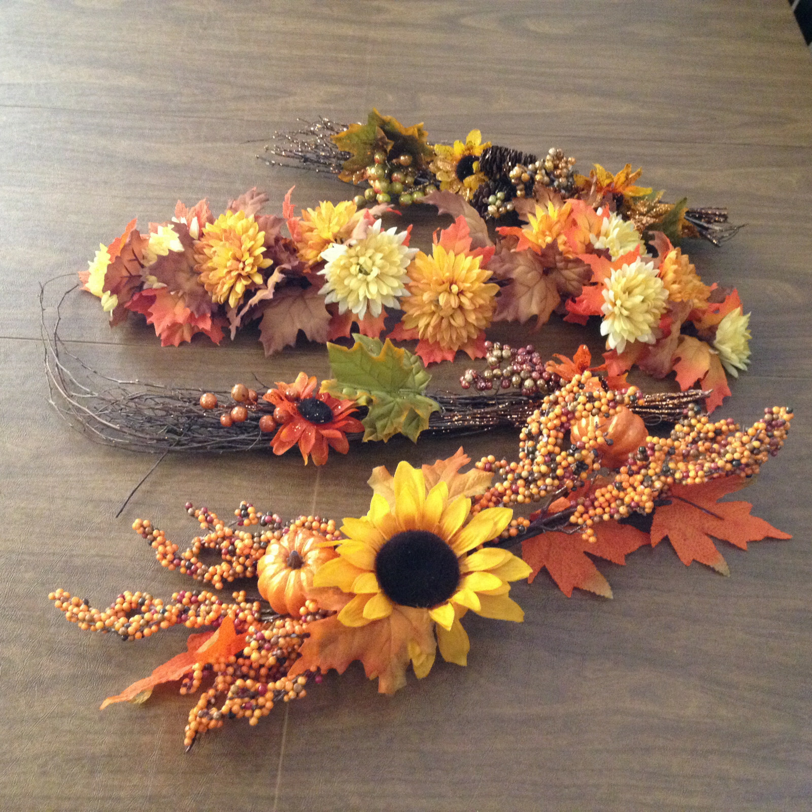 4 pieces Fall artificial flower arrangement