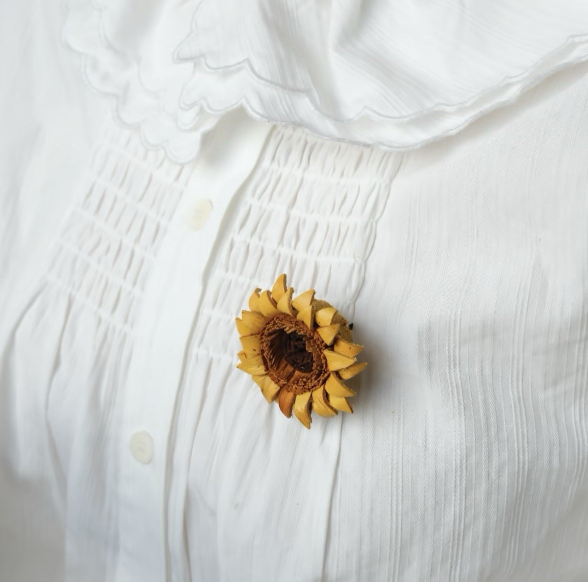 Finely Handcrafted Sunflower Leather Brooch | 100% HANDMADE | GIFT CHOICE