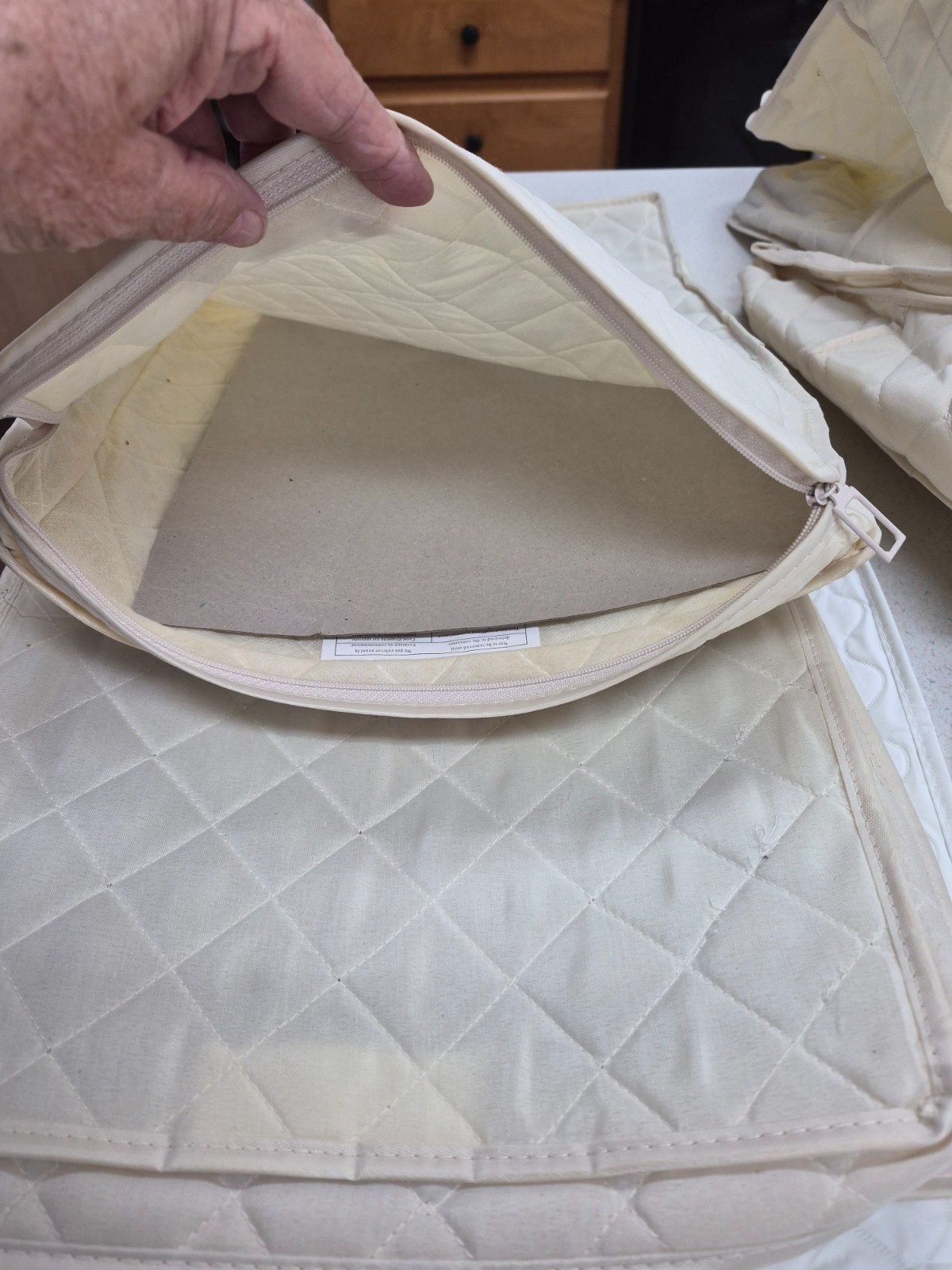 8 China Storage Bags Assorted Sizes Quilted Glasses Long Plate Protectors