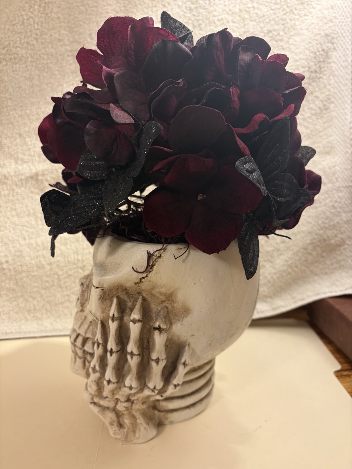 Haunted Floral Spooky Skull Vase Burgundy Hydrangeas Black Butterfly Halloween