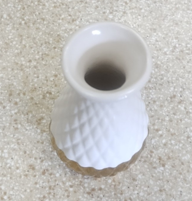 Gold dipped mini bouquet vase 4″