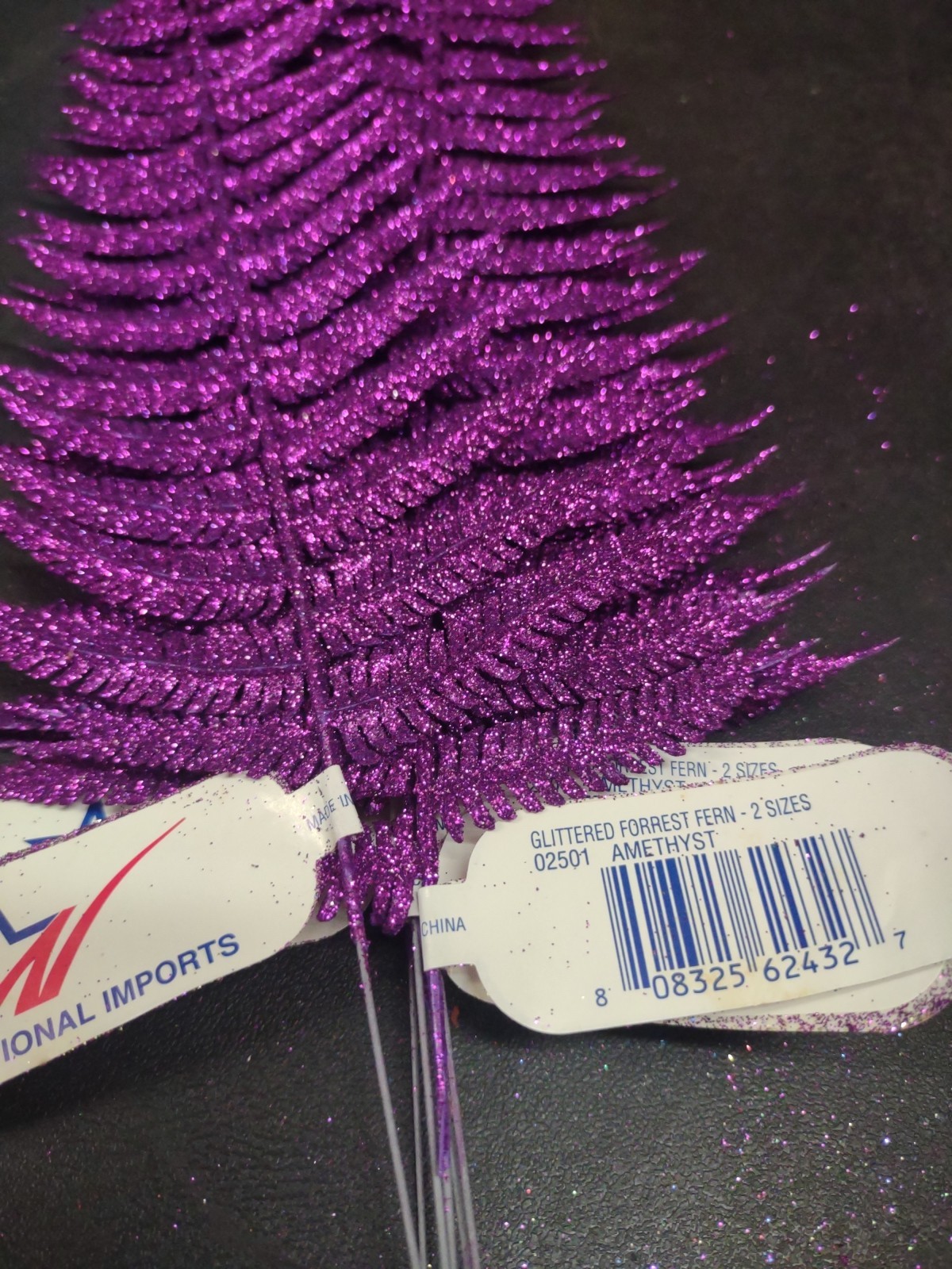 6 Pieces Amethyst Purple Glittered Retro Plastic Forrest Fern, 2 Sizes 15″ & 24″