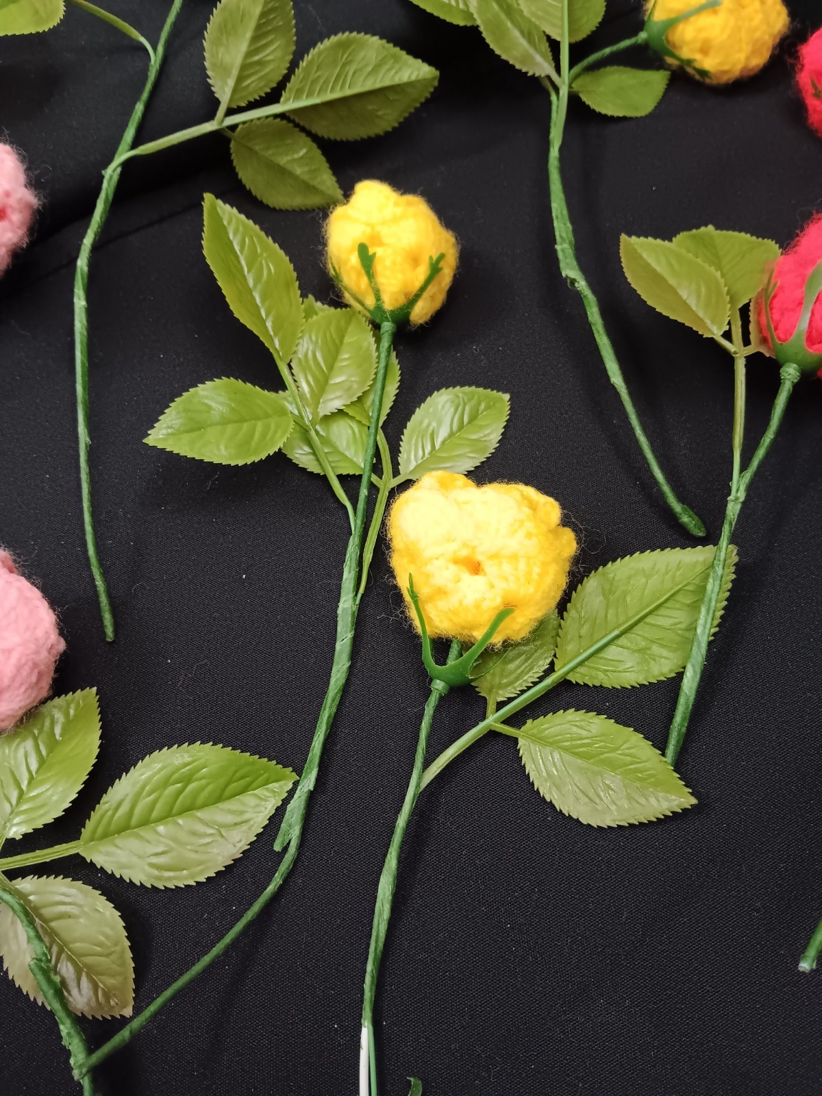 13 Cloth Roses For Crafts Etc. And 1 Leaf Branch