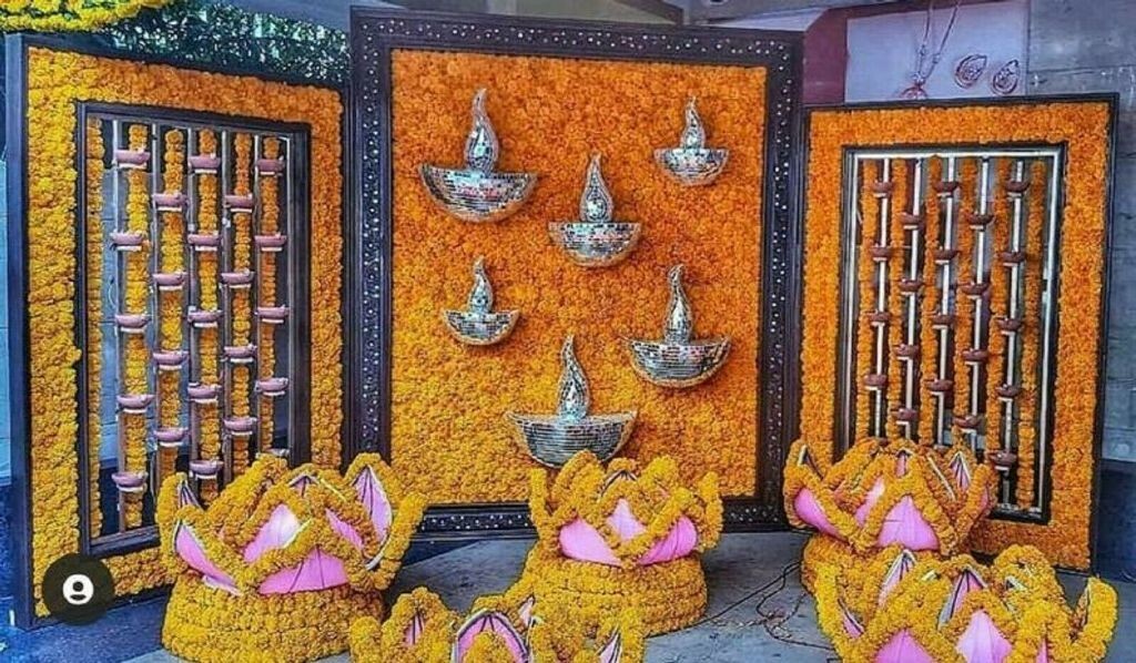 20 PC indian Decortive Articicial marigold 5 Feet Garlands home Wedding Vine