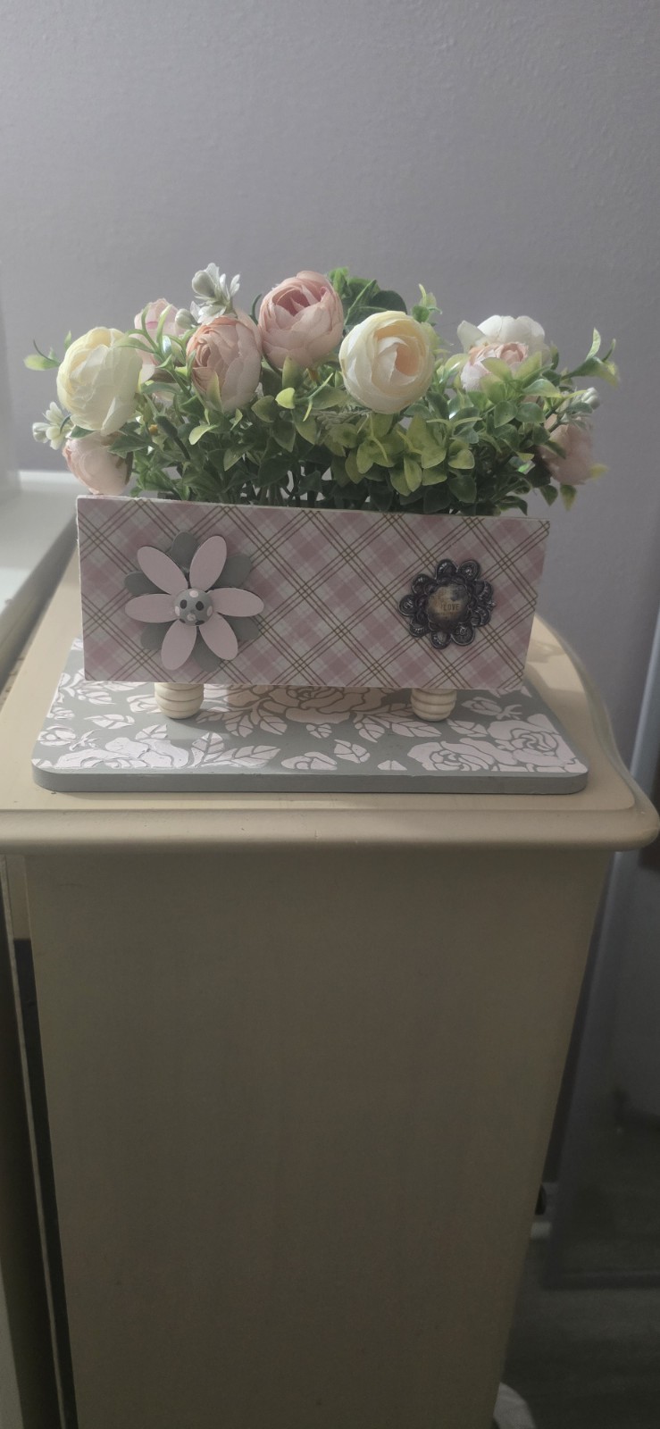Artificial Pink and White Roses In A Pink And Taupe Flower Box!!! Gorgeous!