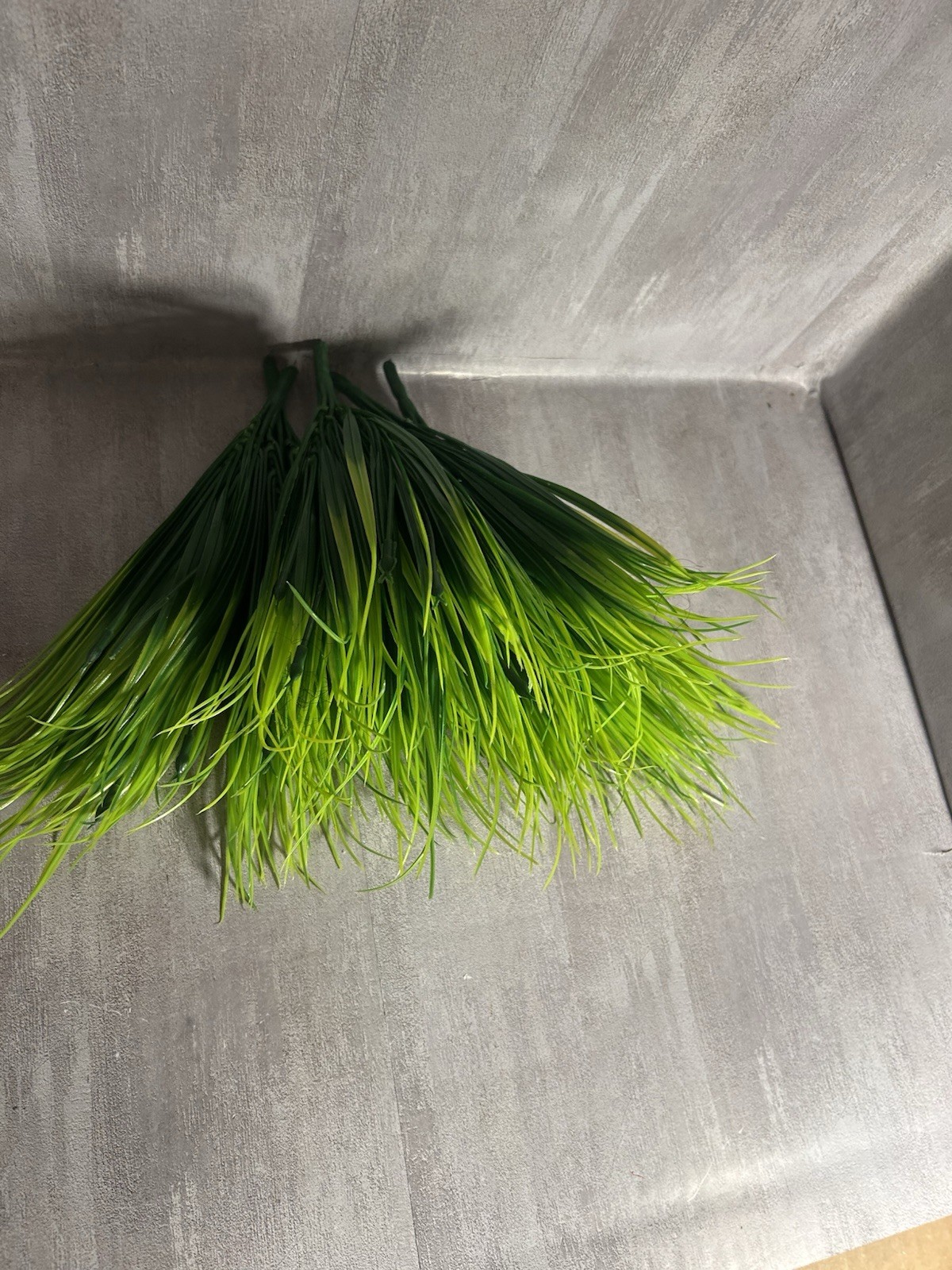 Set Of 5 Faux Grass Green Dark To Light Floral Picks Crafts Arrangement A503