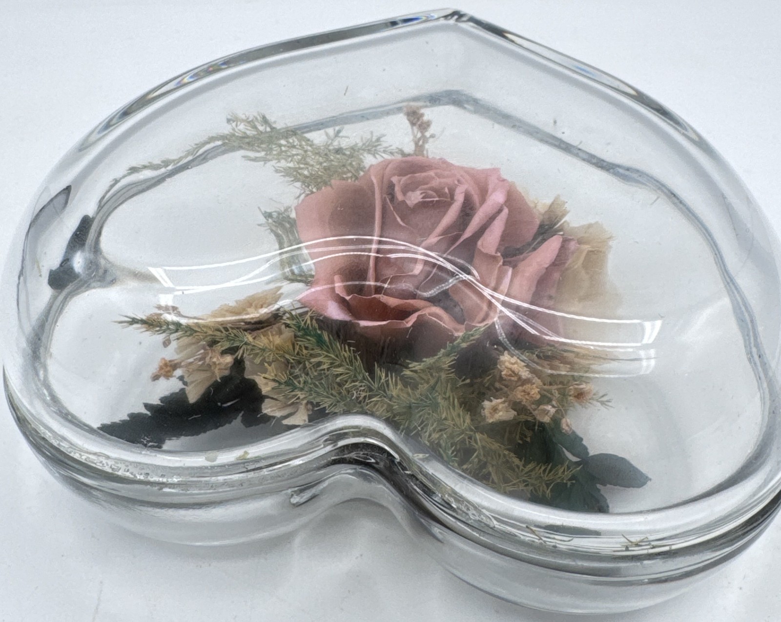 Freeze Dried Pink Rose Heart Shape Glass Box Keepsake Decorative Gift Timeless