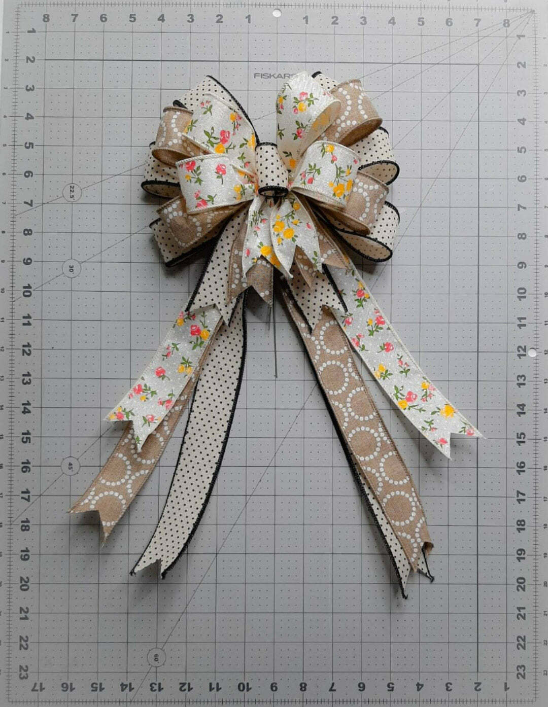 Spring Bow, Beige, Iridescent Ring Print, White Floral Print