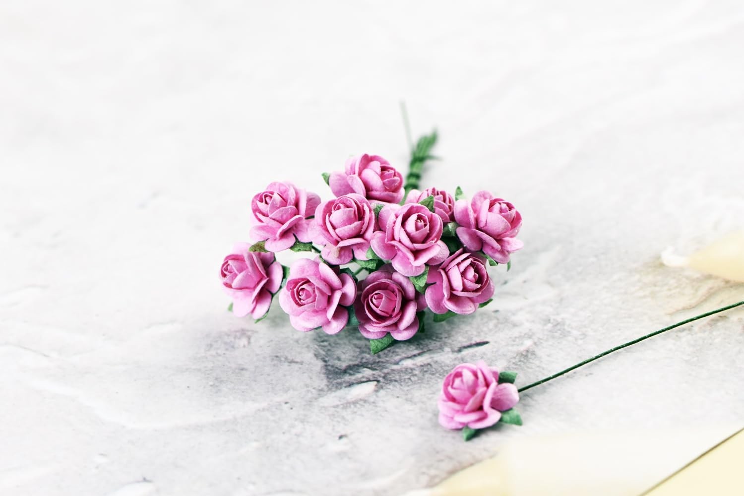 100 pcs Tiny Artificial Roses Mixed Pink Five Color Mulberry Paper Flower 15-…