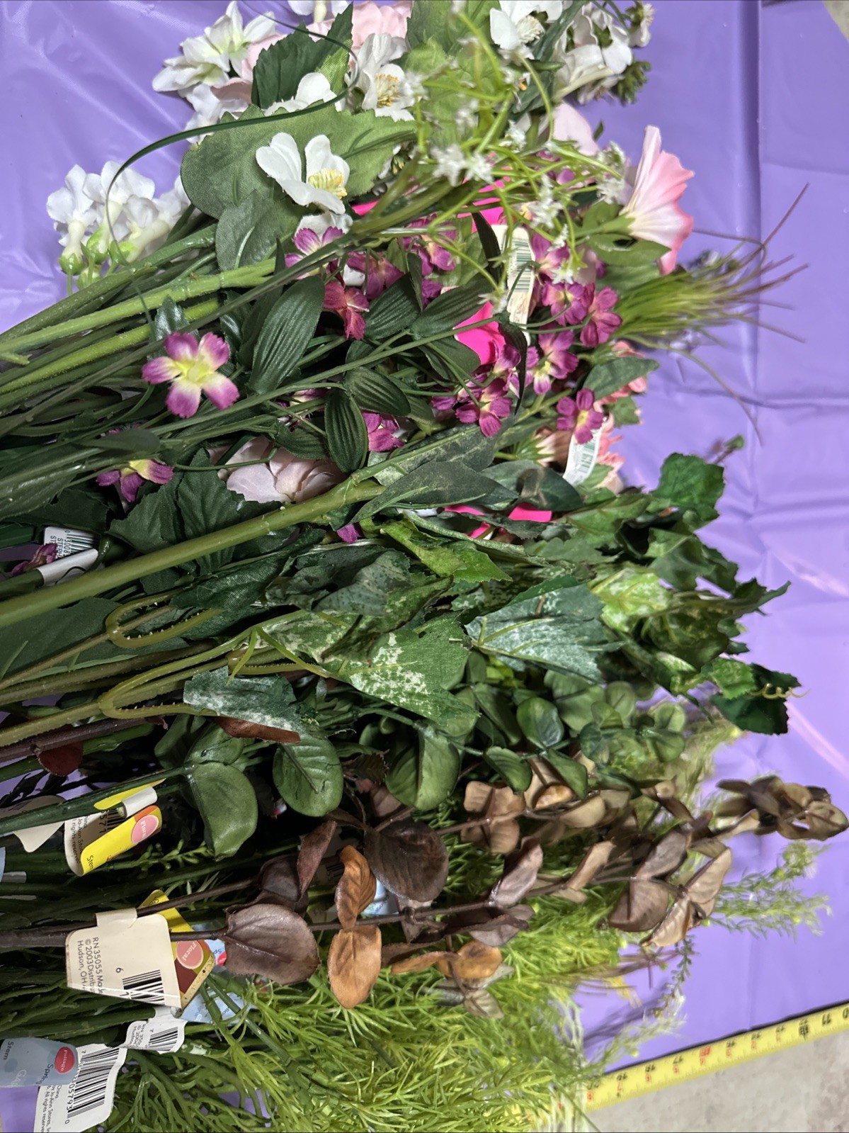 #A11 Lot 2 artificial flowers and leaves for decorations 4+ lbs
