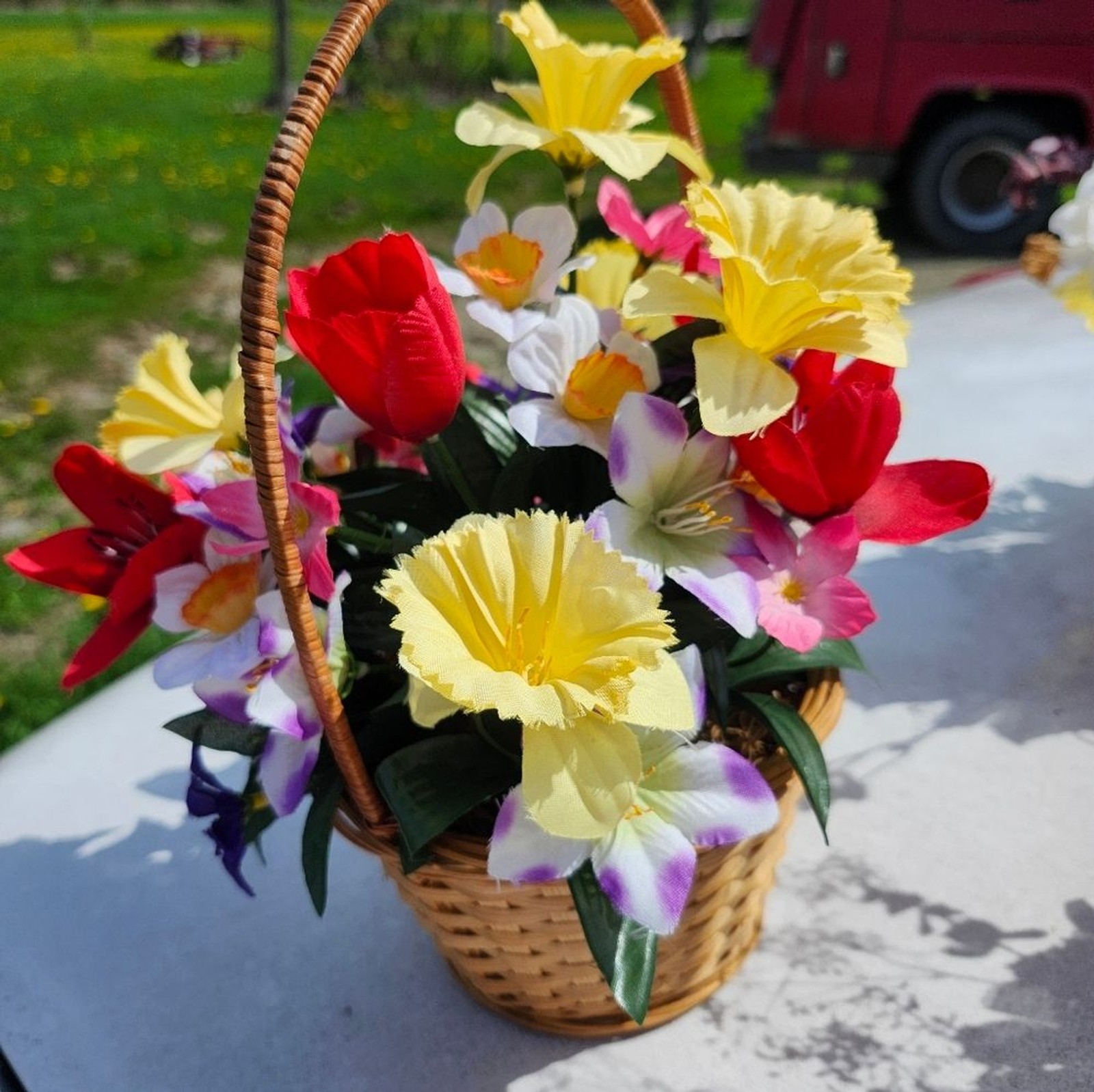Hand Crafted Floral Table Centerpiece Fall Spring Daffodil Basket