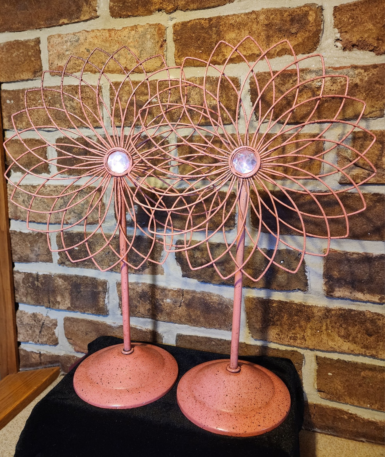 Retro Pink Wire Embellished Flower Decor