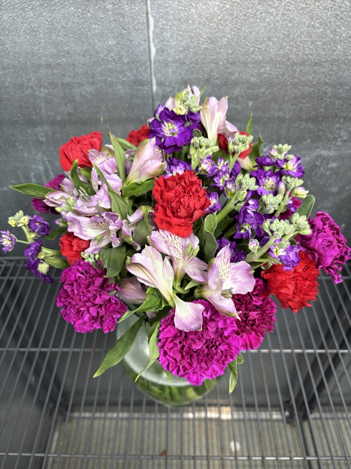Custom Live Floral / Flower Arrangements In A Vase Various Colors and Sizes