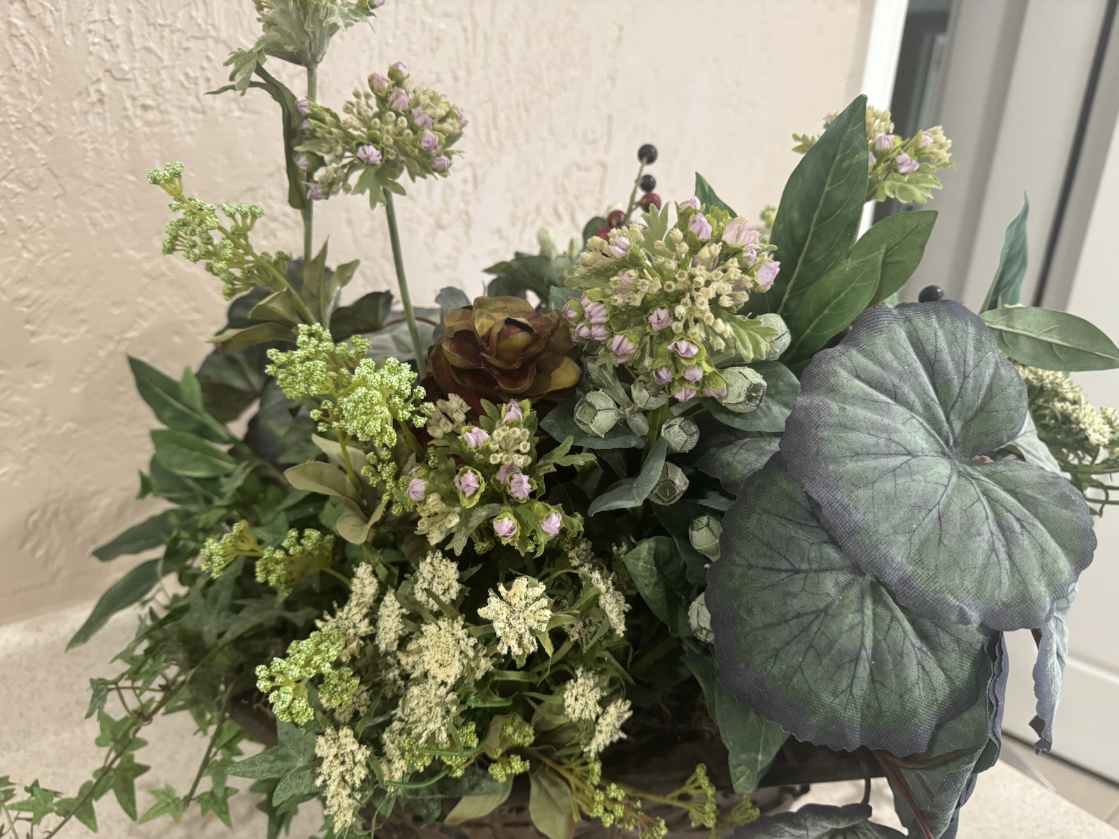 NDI Natural Decorations Inc Luxury Faux Floral Arrangement 976-316 Signed Tag
