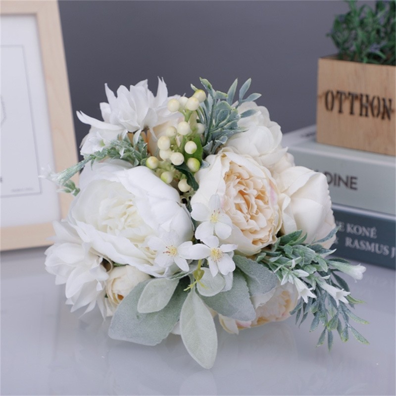 White Silk Flowers Ornament Handheld Flowers Wedding Valentine Day Party Decor