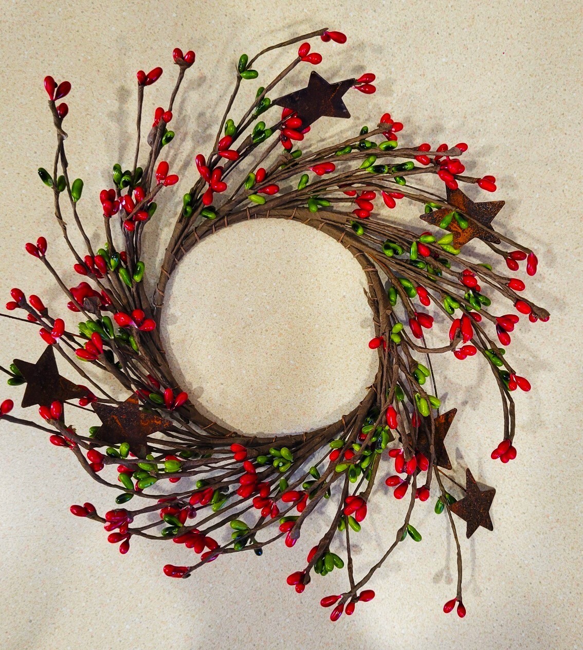 Lot of 65 ~ Christmas Pip Berry Wreath Candle Rings with Rusty Stars Red Green
