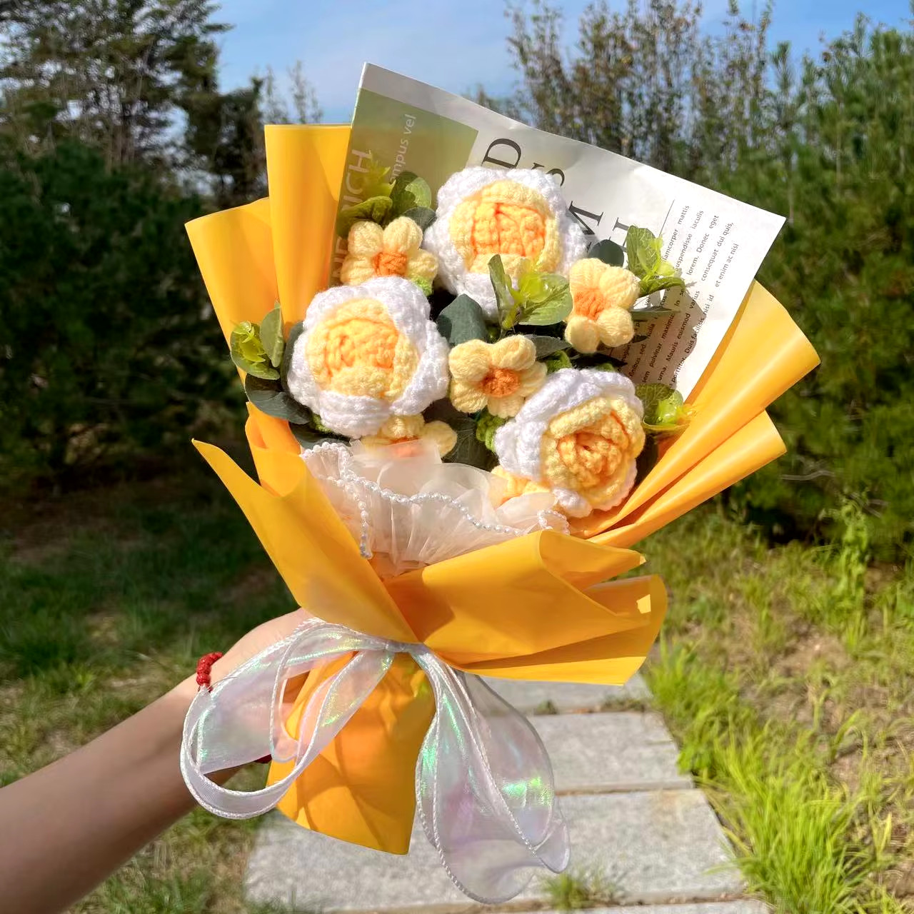 Knitted Sunflower Crochet Bouquet – Handmade Flowers for Gifts: Valentine, Mothe