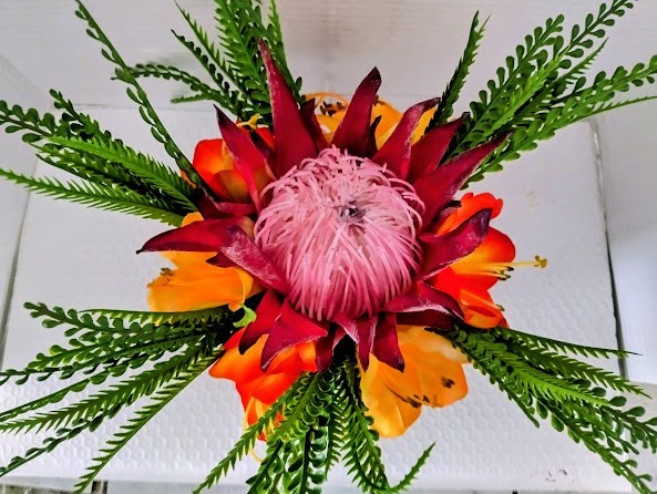 Artificial tropical floral arrangement (ROUND)