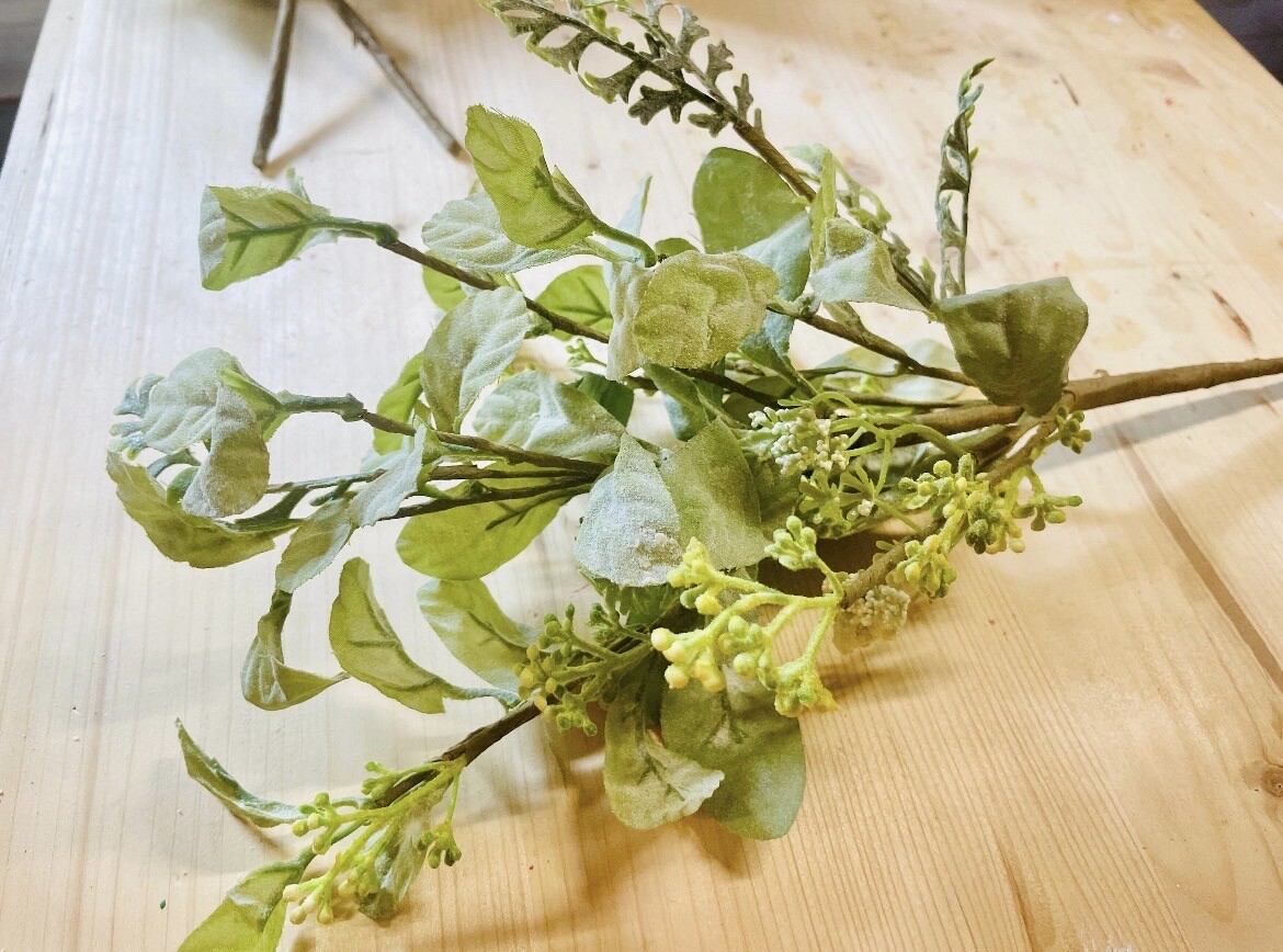 Mixed Lamb’s Ear Pick, 17” 1 Stem