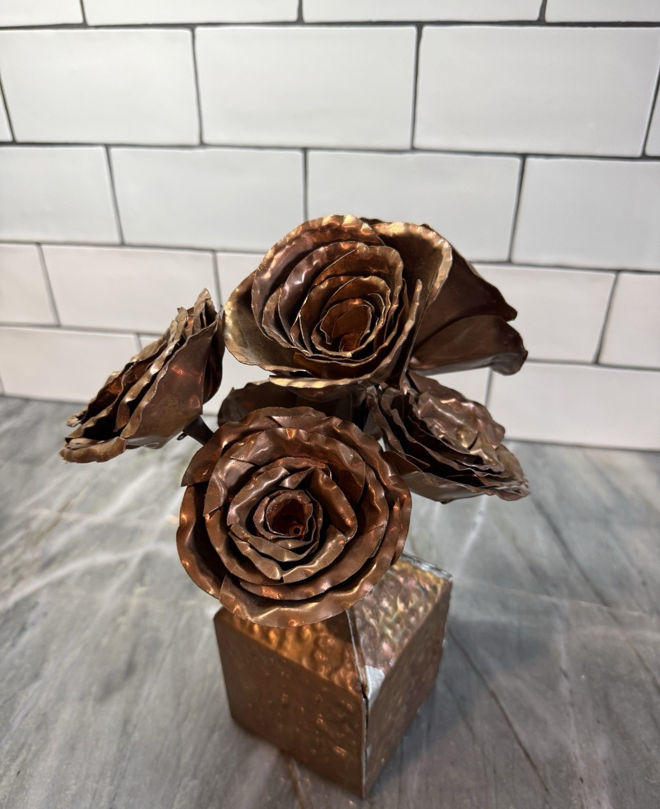 Roses Copper 1/2 Dozen Forever Roses On Stem In Container 🌹