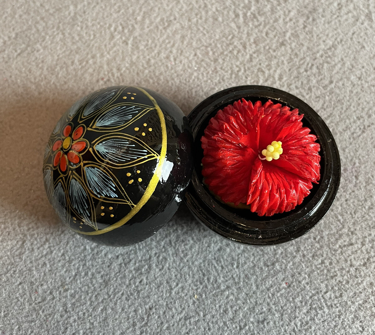 🌹Red Hibiscus- Hand Carved Display Soap 2″ Perfect Holiday gift,100% Handmade🌹