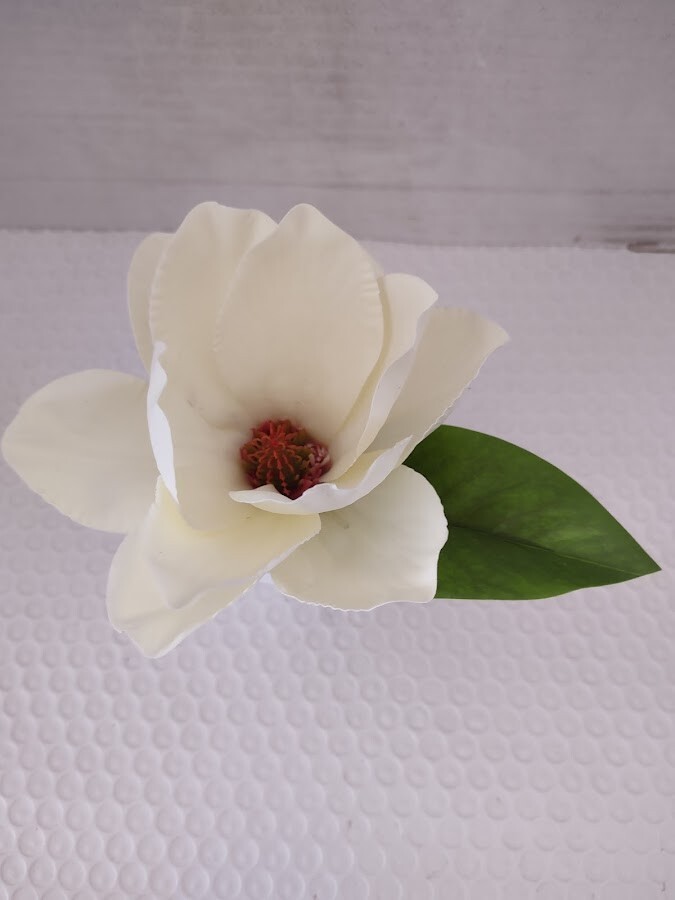 Small Magnolia table favor decoration CREAM